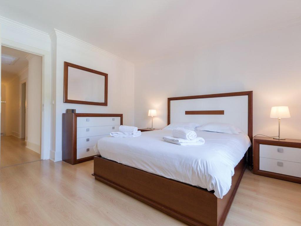 Garidas Titanio - Modern&spacious 5 Bedroom For 10 - Private Gated Pool Villa *
