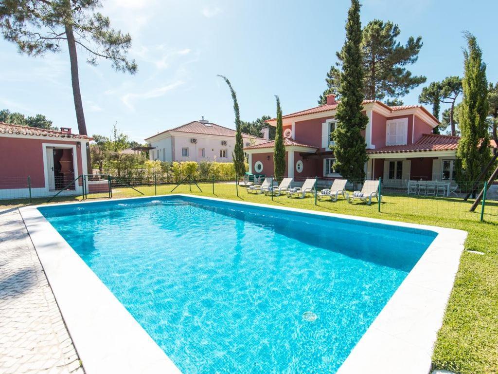 Garidas Titanio - Modern And Spacious 5 Bedroom For 10 - Private Gated Pool Villa Lisboa